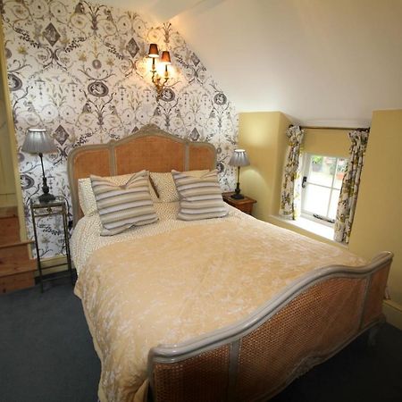 The Coach House Villa Whitby Exterior photo